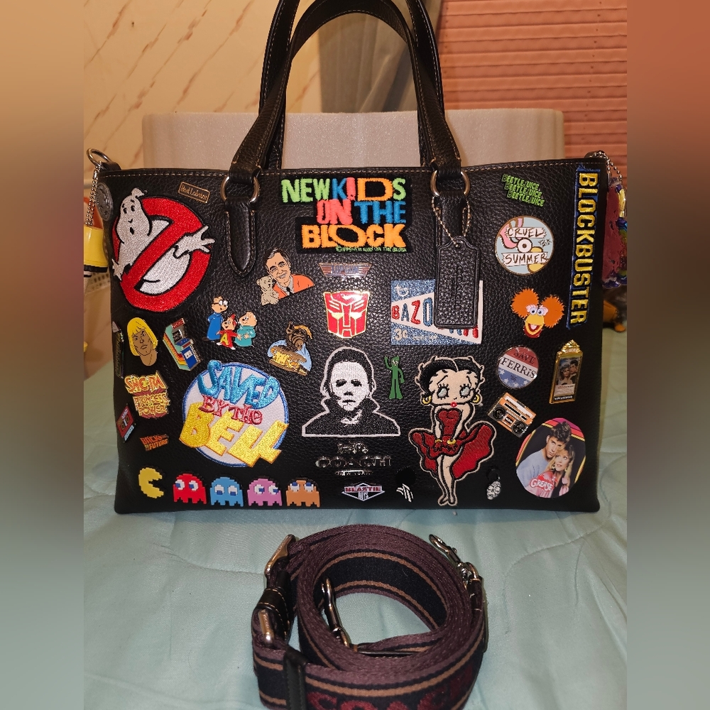 Coach Logan Carryall